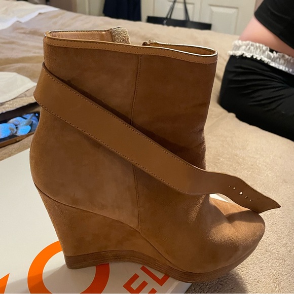 Michael Kors suede platform heeled booties size 10 - Picture 8 of 10